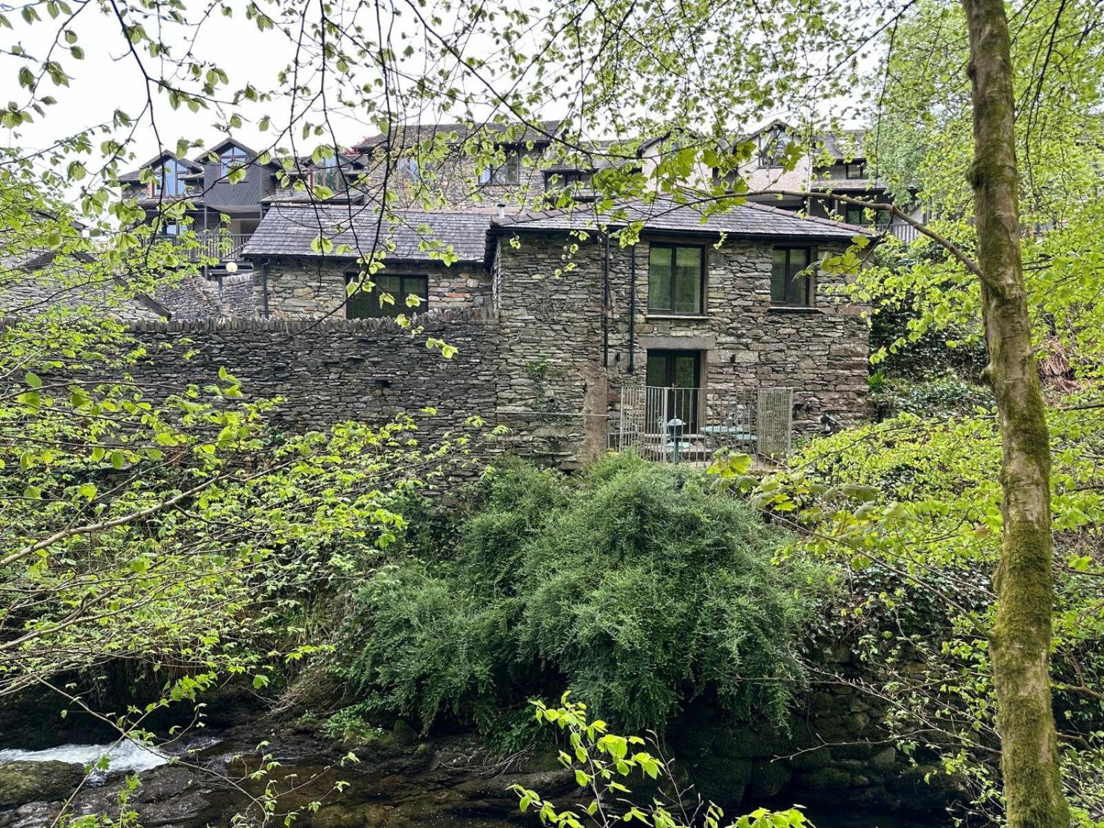 Spacious Property With Waterfall View By Letmestay Ambleside Exterior photo